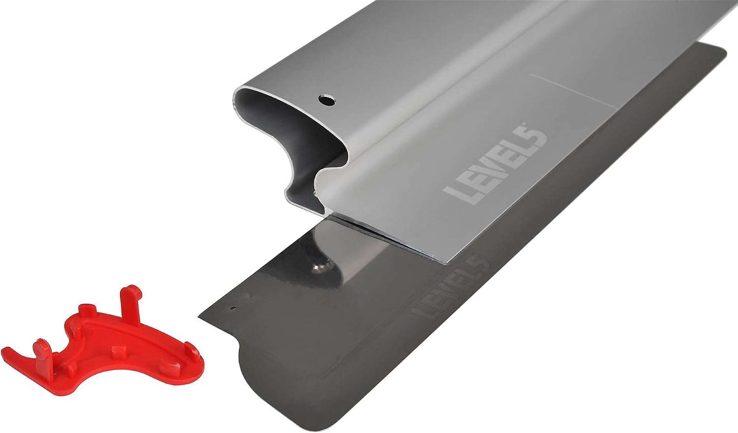 LEVEL5 Skimming Blade Set with Case | 10, 16, 24, 32 Inch Skimming Blades, 37-63 Inch Extendable Handle, Compound Roller & Transport Case | for Smoothing Walls and Ceilings | 5-550
