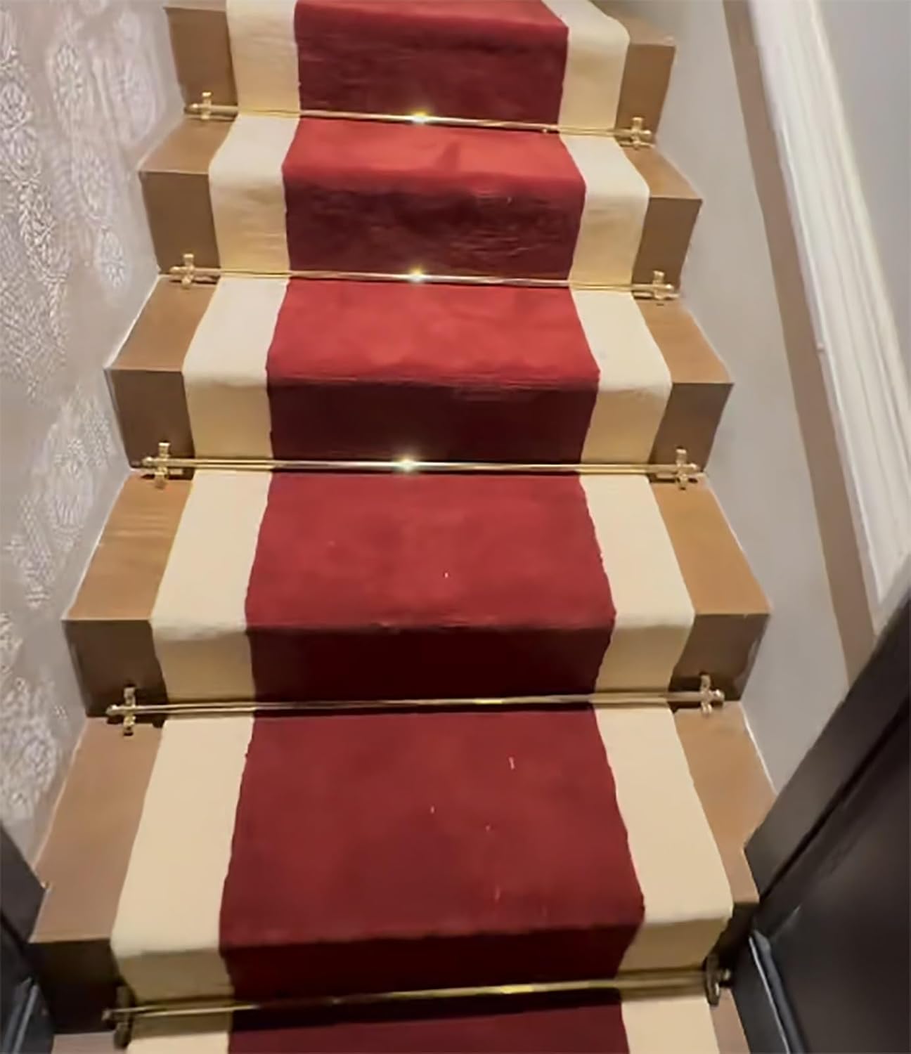 Luxury Gold Stair Carpet Rod 1 3 5 10 10 13 15 16 pcs, Decorative Non-Slip Stair Carpet Clamp Bars, Easy Install to Secure Stair Carpet(13 pcs,71cm (28in))