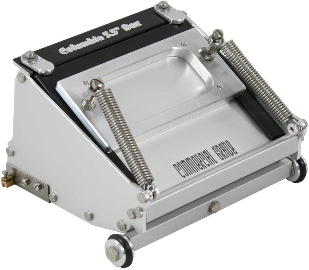 Columbia 5.5-Inch Drywall Flat Box for Tight Areas, Spotting, Corner Finishing