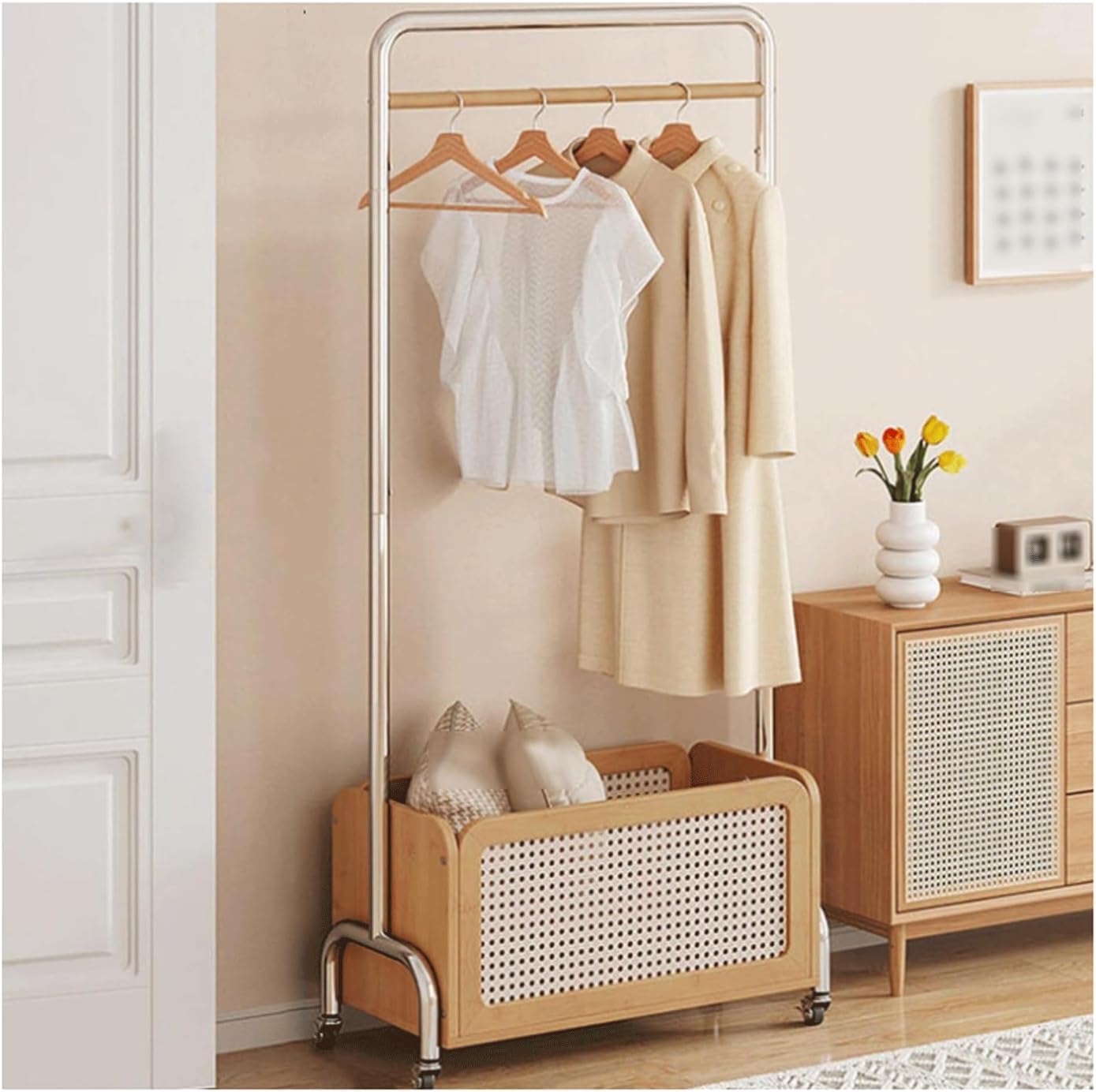 Metal Clothing Rack w/Wheels Heavy Duty Rolling Clothes Rack Modern Garment Rack w/Bamboo Rattan Storage Basket for Bedroom Boutiques