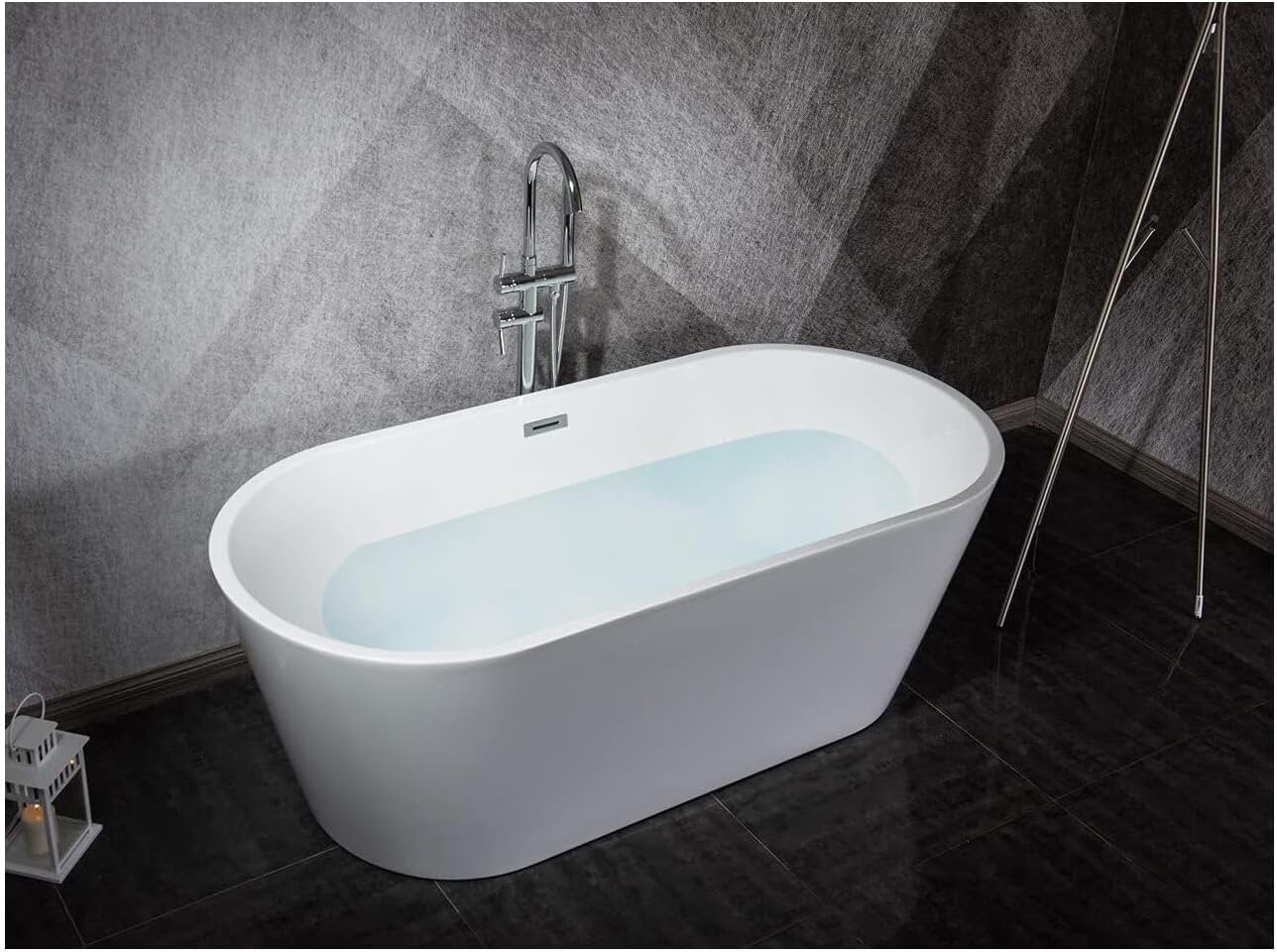 HomeStock Melina 59 in White Freestanding Acrylic Flatbottom Soaking Bathtub with Chrome Hardware