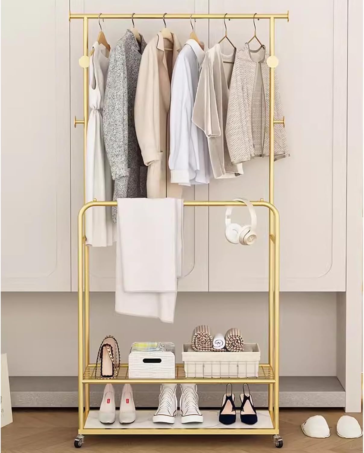 Heavy duty Garment rack Double Rods Clothes Rack With Wheels, Heavy Duty Metal Clothing Rack For Hanging Clothes, Multi-functional Coat Rack With 2 Shelves And 4 Hooks,Clothes Organi (Gold 100X30X170