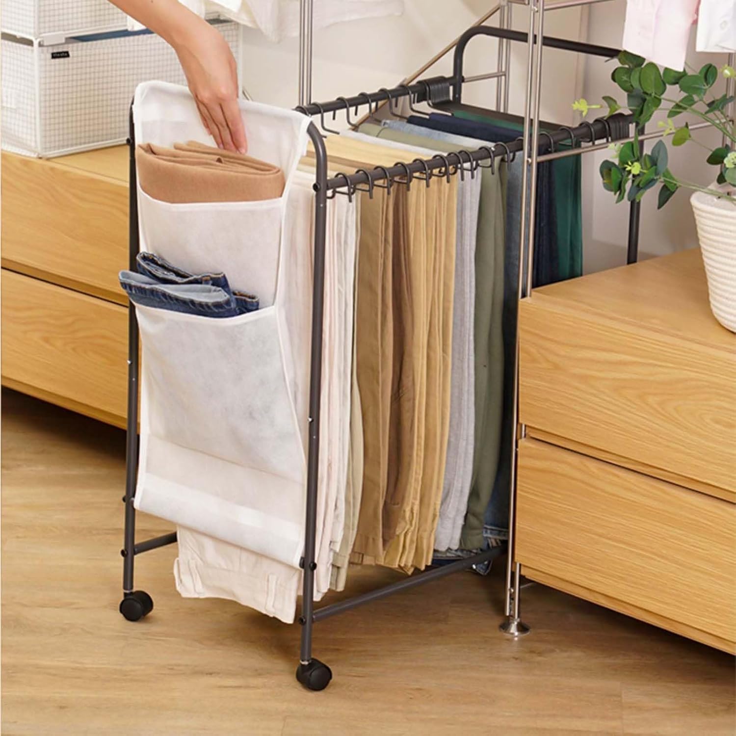 Display Stand Pants Hangers Rolling Trolley Trousers Rack, Floor Standing Jeans Hangers Metal Scarves Rack Clothing Closet Organizer Shelf Blanket Rack (L70*W33*H70CM with Side Pockets