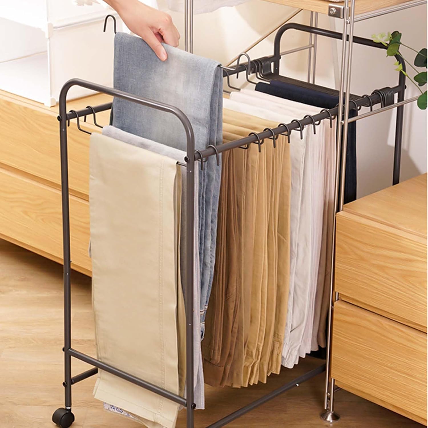 Display Stand Pants Hangers Rolling Trolley Trousers Rack, Floor Standing Jeans Hangers Metal Scarves Rack Clothing Closet Organizer Shelf Blanket Rack (L70*W33*H70CM with Side Pockets