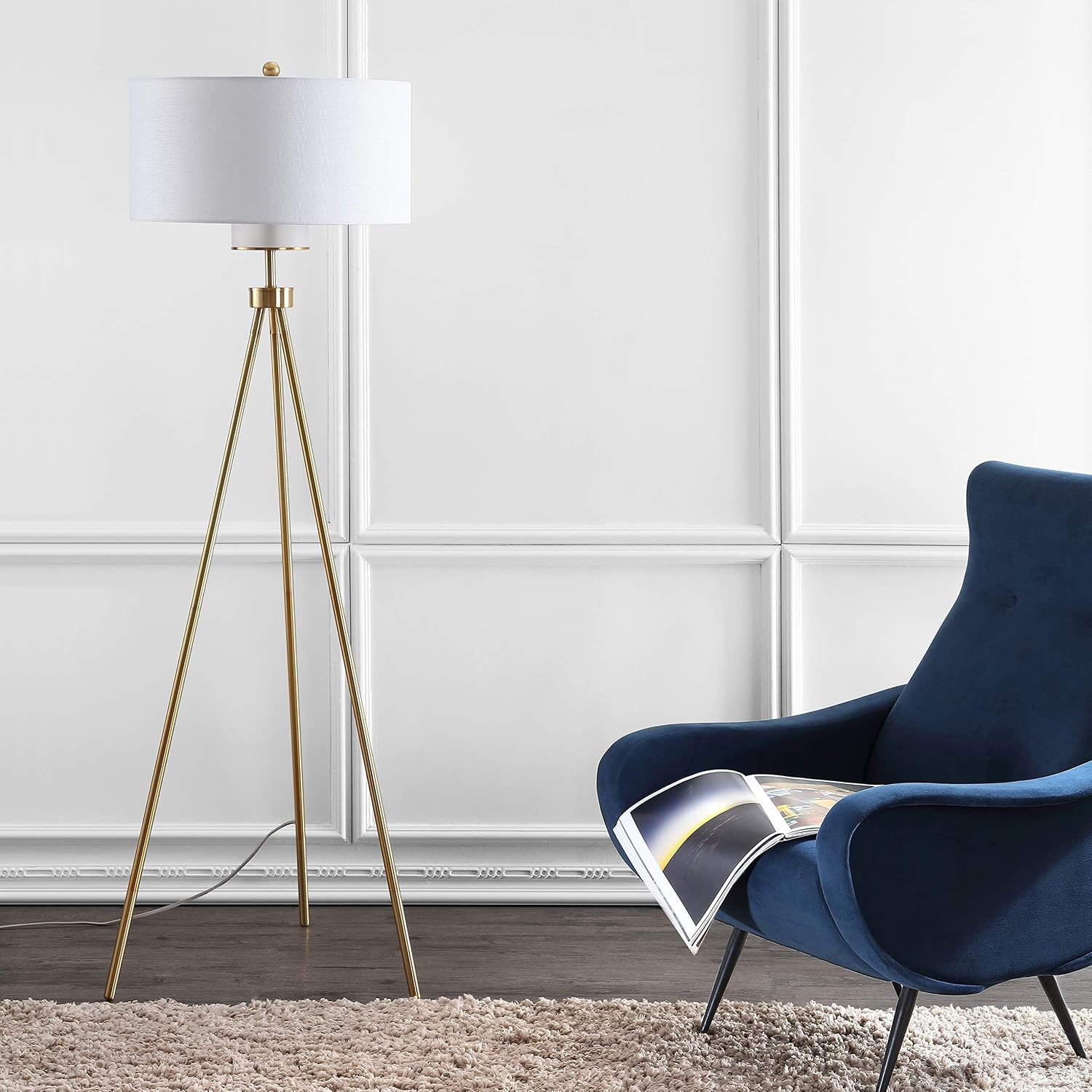 SAFAVIEH Lighting - Enrica 66-Inch Floor Lamp - Brass Gold - Fabric Shade - Mid-Century Tripod Leg Design - Ideal for Living Room, Bedroom - LED Bulb Included (FLL4008A)