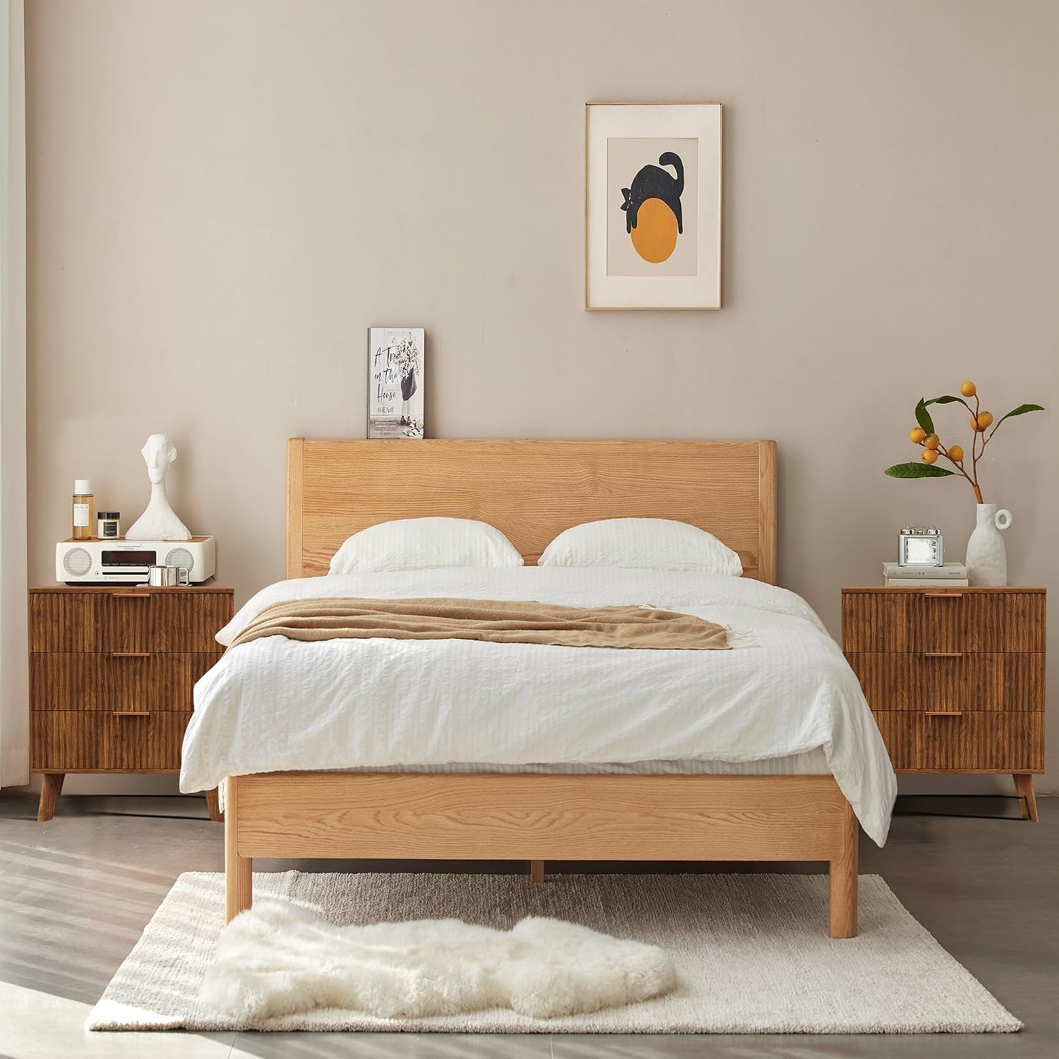 Mid-Century 3 Drawers Bedside Table Cabinet, Modern Nightstand with 3 Drawer and Solid Wood Legs, Contemporary 3-Drawer Dresser, Mid Century Nightstand with 3 Storage Drawer for Bedroom (Walnut)