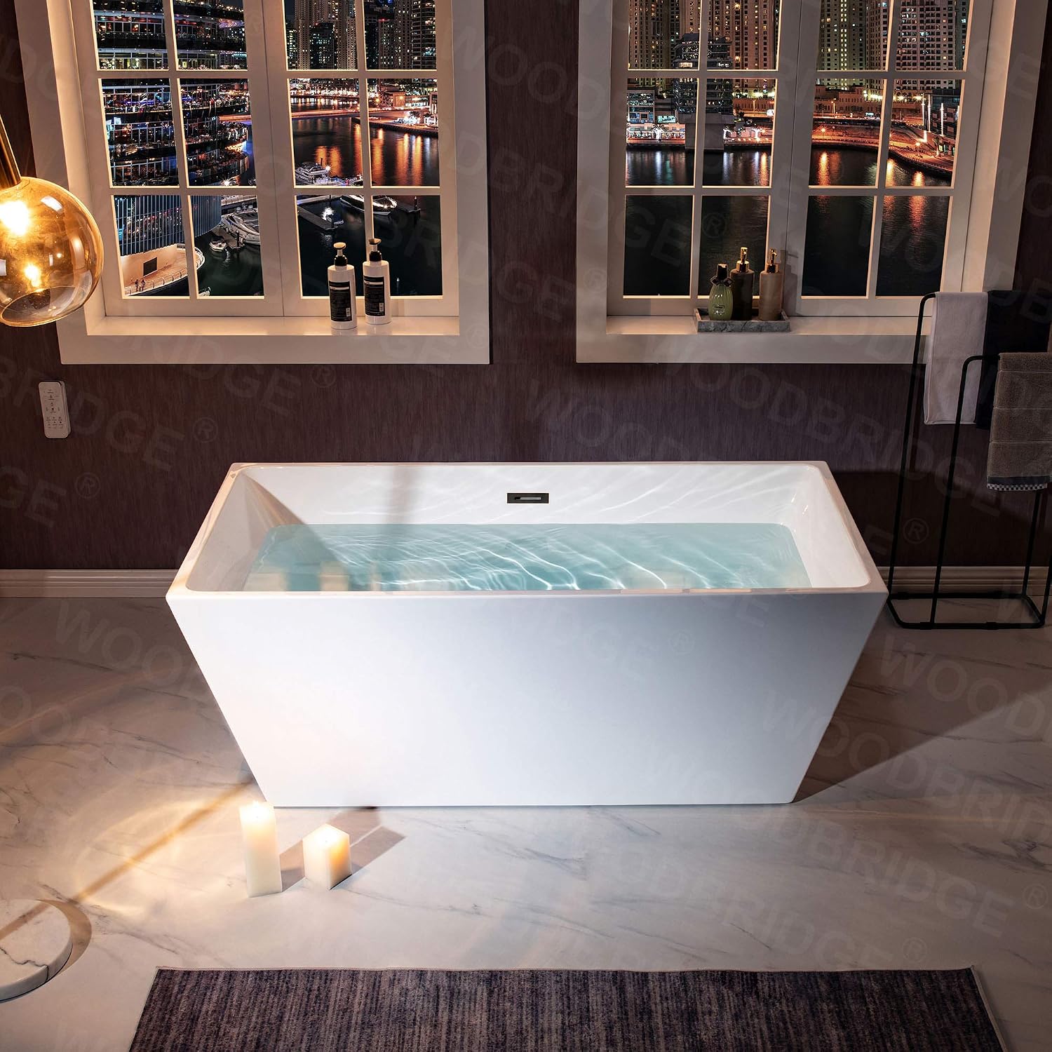 WOODBRIDGE 59' Acrylic Freestanding Bathtub Contemporary Soaking White Tub with Matte Black Overflow and Drain，BTA1412-MB-Drain&O