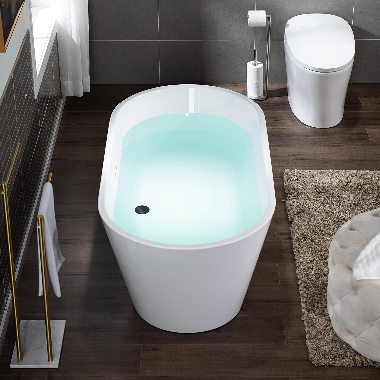 WOODBRIDGE 59 X 29.5 X 22.8' freestanding soaking bathtub with matte black drain included, White WE009