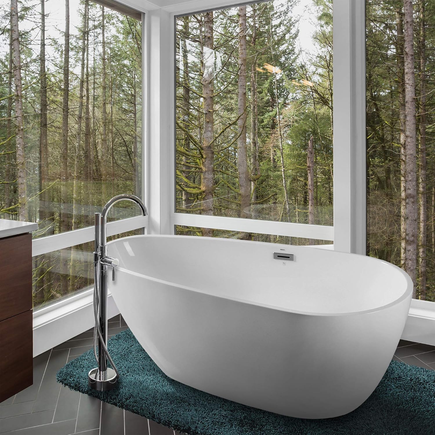 Fine Fixtures Capsule Freestanding Bathtub White 67' With Drain Included